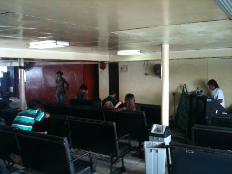 Live Dangdut show on board