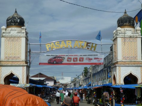 Pasar aceh..
the market place